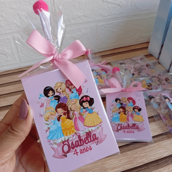 Bloquinho c/ lápis personalizado - 20 unidades Bloquinho c/ lápis personalizado - 20 unidades